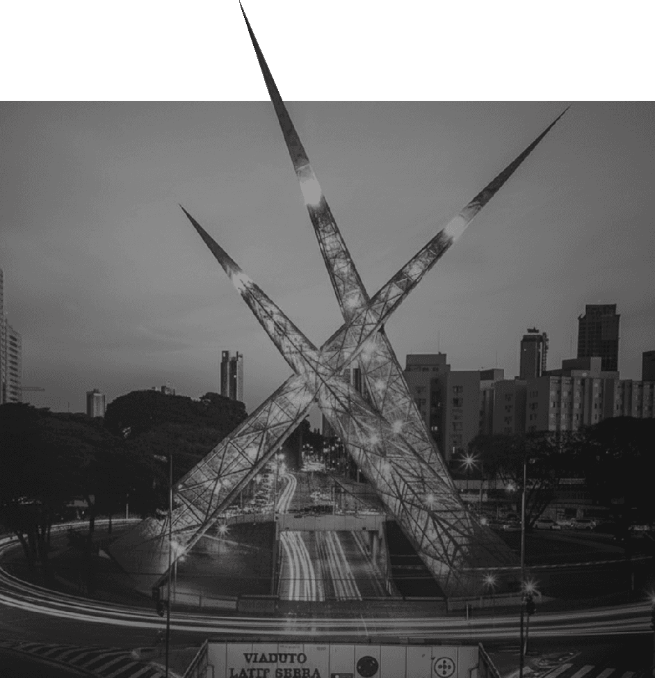 Monumento de Goiânia em preto e branco